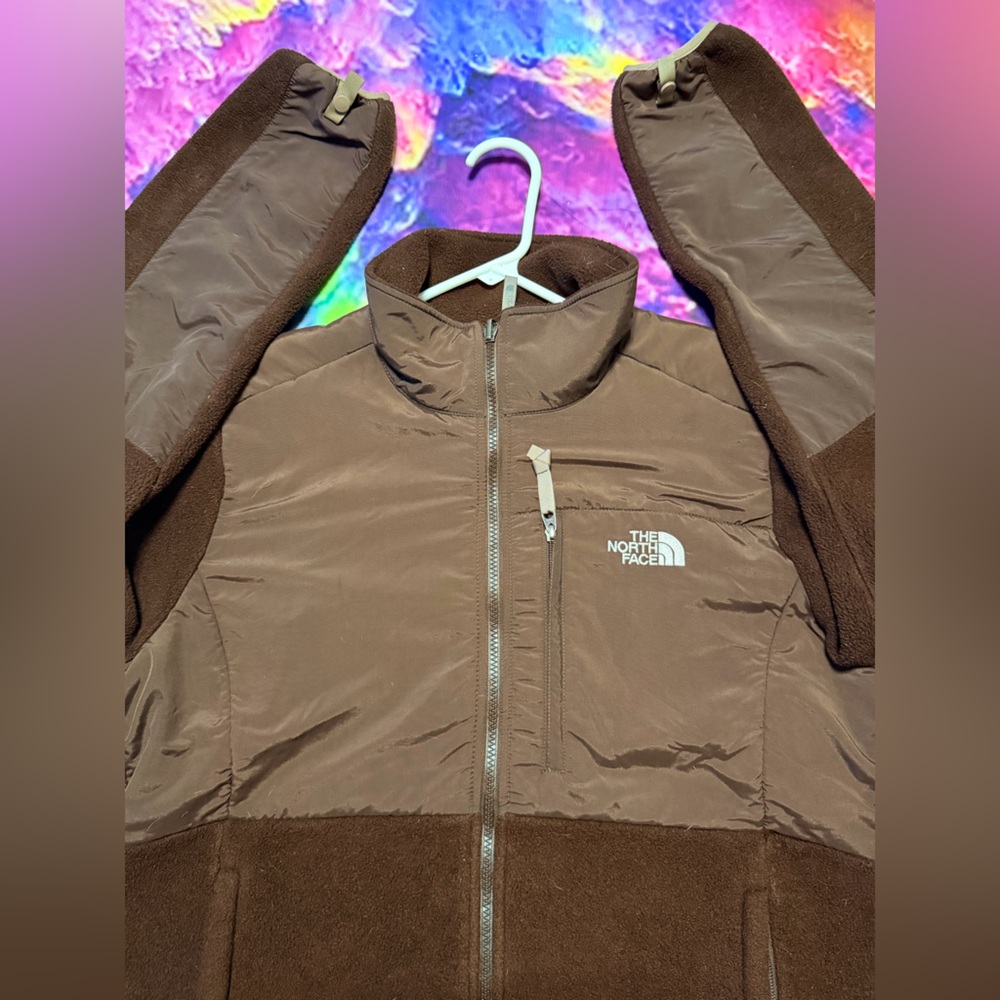 The North Face Women’s Brown Denali Fleece Hybrid Jacket - Picture 3 of 7